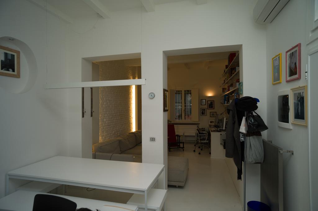 Elegant And Modern Loft In Medieval Bologna Daire Oda fotoğraf